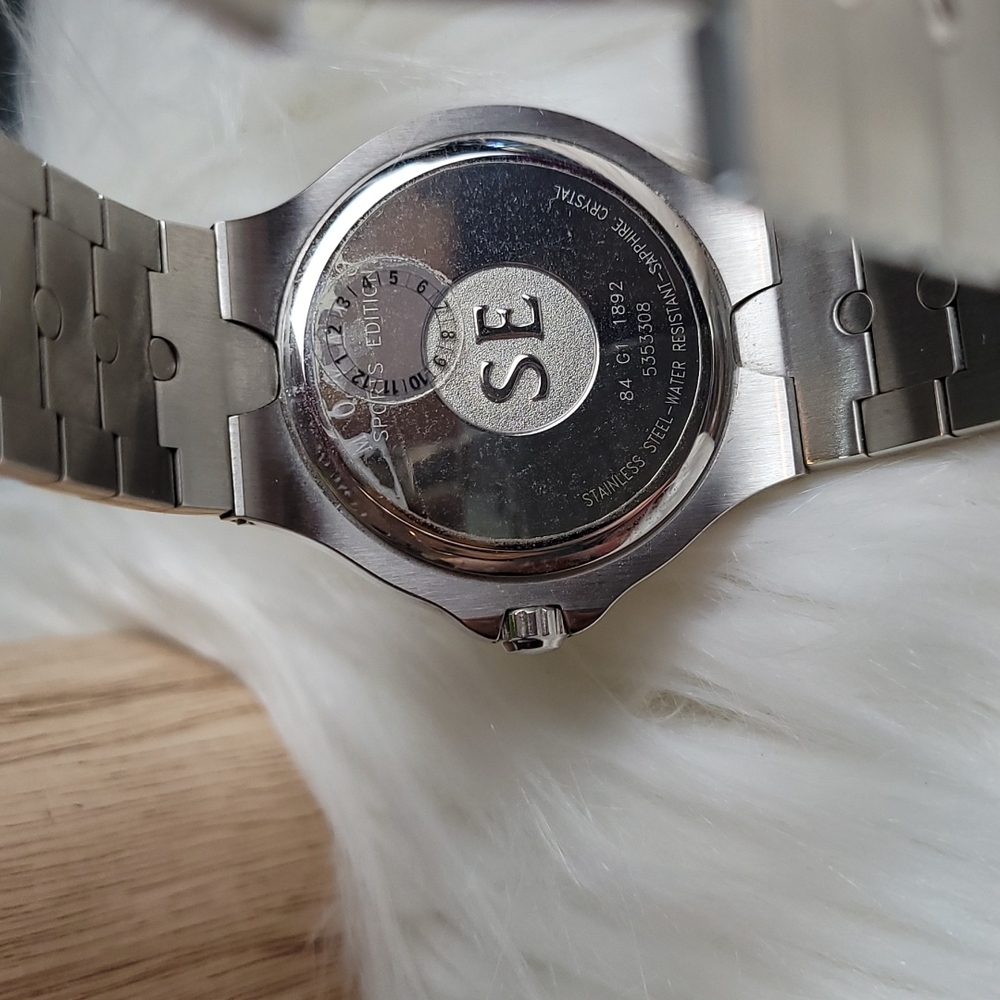 AUTHENTIC MOVADO MEN'S SE STAINLESS STEEL TIMEPIECE - Picture 6 of 16
